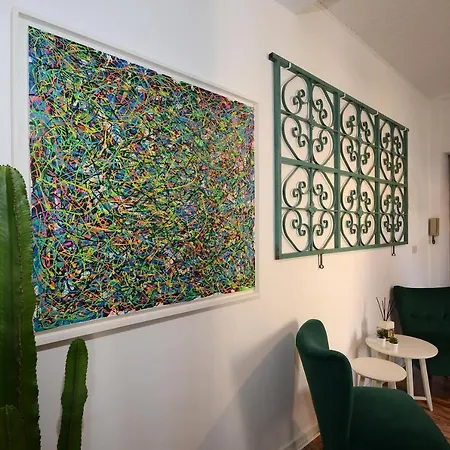 Natale Del Grande 21 Stylish Apartamento