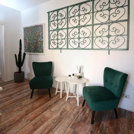 Natale Del Grande 21 Stylish Apartamento *